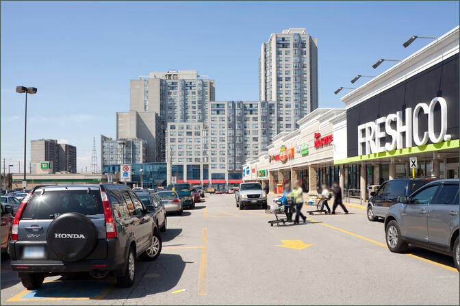                         	Midland Lawrence Plaza
                        