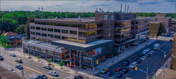                         	3080 Yonge Street
                        