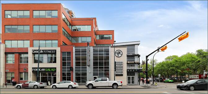                         	Mount Royal Village
                        