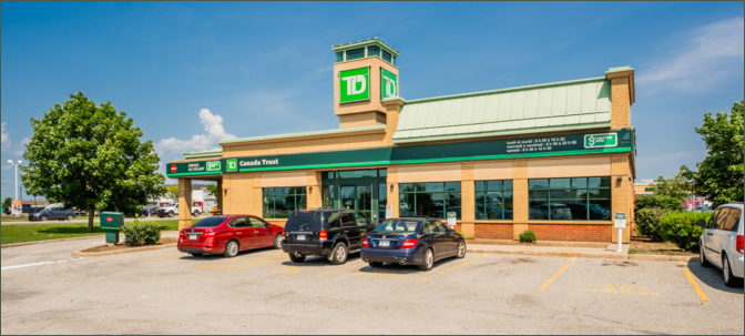                         	Carrefour du Versant Est
                        