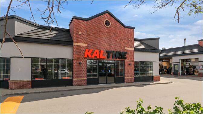                         	Longstreet Shopping Centre
                        