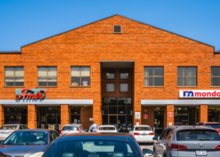 
                                	        Centre Kirkland
                                    