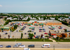 
                                	        Carrefour du Versant Est
                                    