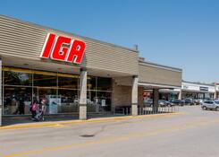 
                                	        Centre Commercial Van Horne
                                    