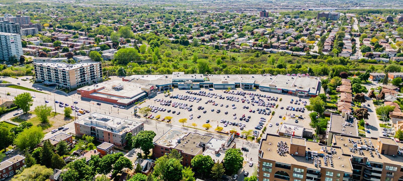 JEAN COUTU  Centre Commercial Cote St-Luc