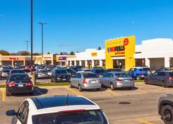 
                                	        Credit Valley Town Plaza
                                    