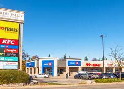 
                                	        Credit Valley Town Plaza
                                    
