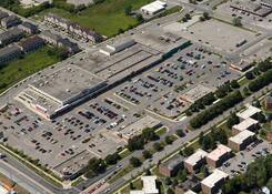 
                                	        Harwood Plaza
                                    