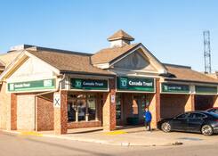 
                                	        Laurelwood Shopping Centre
                                    
