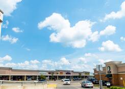 
                                	        Delta Centre
                                    