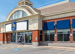 
                                	        Centre commercial Beaconsfield
                                    