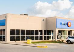 
                                	        Whitby Mall
                                    