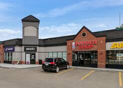 
                                	        Longstreet Shopping Centre
                                    