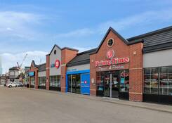 
                                	        Longstreet Shopping Centre
                                    