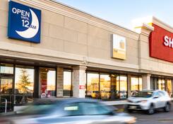 
                                	        Steeple Hill Shopping Centre
                                    