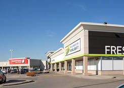 
                                	        Steeple Hill Shopping Centre
                                    
