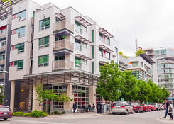 
                                	        False Creek Village
                                    