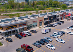 
                                	        Shops of Oakville South: Shops at Oakville South Slider 11
                                    
