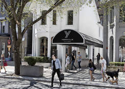 
                                	        Yorkville Village
                                    