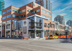 
                                	        Mount Royal Centre
                                    