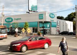
                                	        897-901 Eglinton Avenue West
                                    